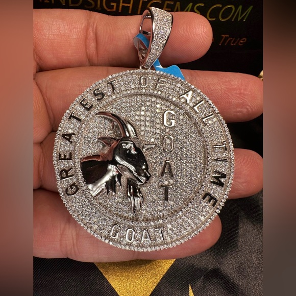 White gold vermeil 925 stamped GRA diamond Goat pendant, passes diamond testers - Picture 6 of 7